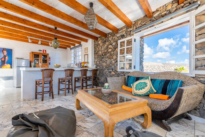 Yurt Royale outdoor sitting area, glamping, Finca de Arrieta, Haría, Lanzarote, Spain