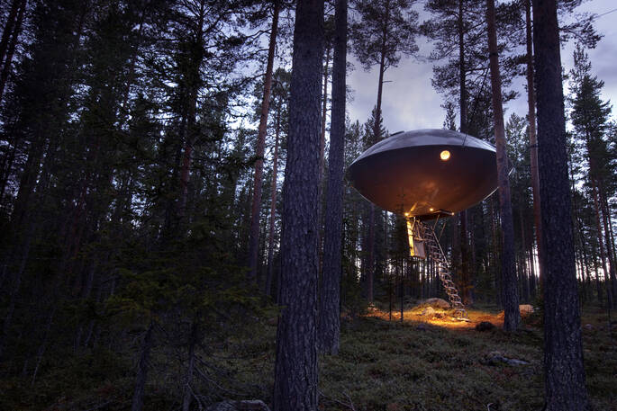 the ufo treehotel